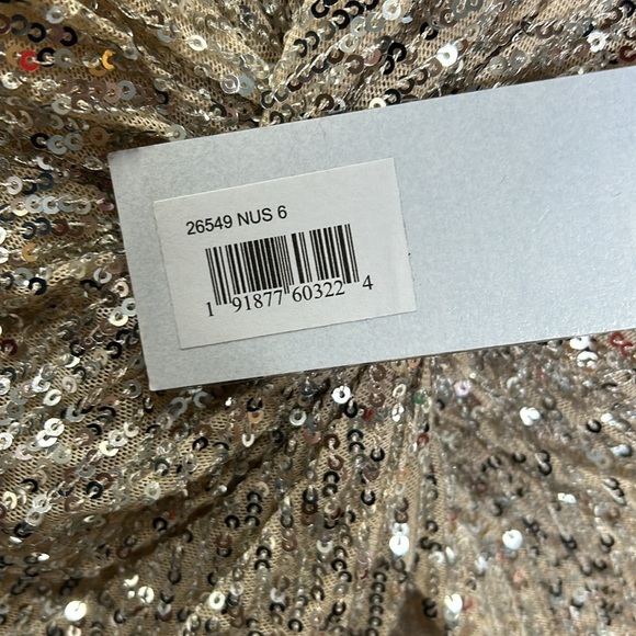 Mac Duggal 26549 NWT SEQUINED HI-LO FRONT TWIST MIDI DRESS - Picture 8 of 11